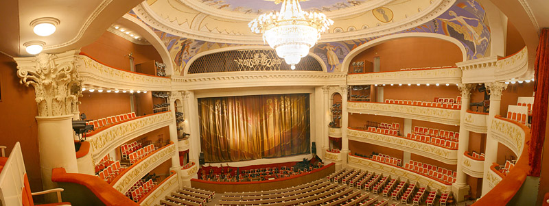 Театры Саратова Фото